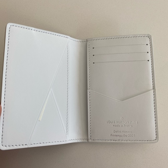Louis Vuitton Men Pocket Organizer by Virgil Abloh - Picture 5 of 9